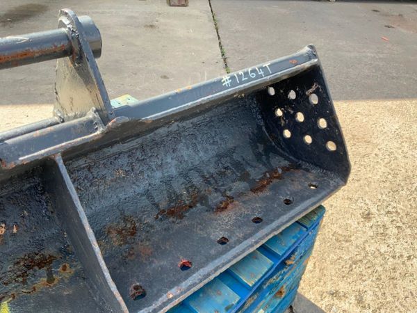 60" GRADING BUCKET...50mm PINS......1264t. 360966119