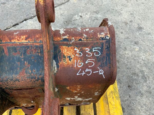30" DIGGING BUCKET....45mm PINS........1707. 360963659