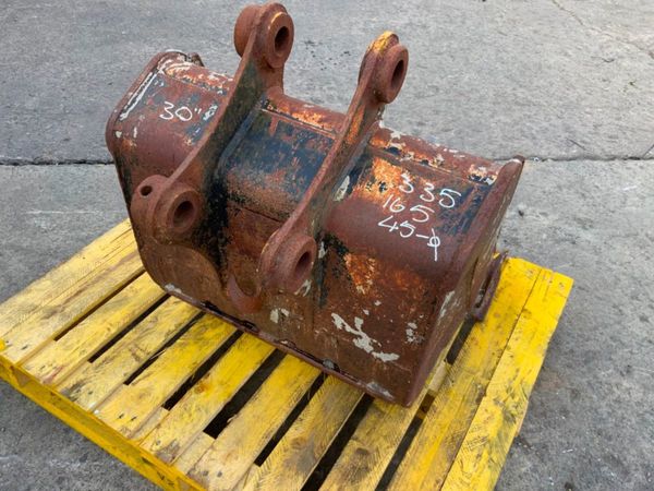 30" DIGGING BUCKET....45mm PINS........1707. 360963661