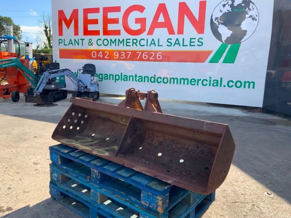 60" JCB GRADING BUCKET.......45mm PINS......345. 360963800
