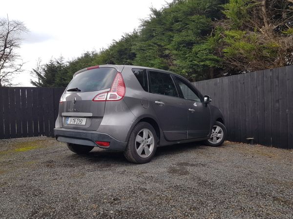 11 SCENIC TOM TOM.. NCT TODAY .. LOW MILES 360979112