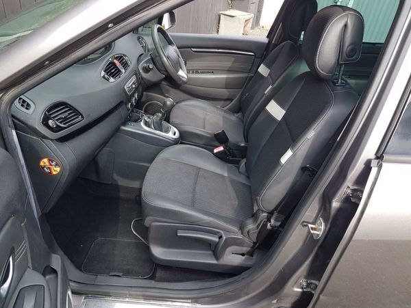 11 SCENIC TOM TOM.. NCT TODAY .. LOW MILES 360979122