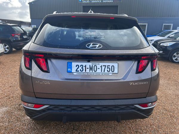 Hyundai Tuscon executive 360973232