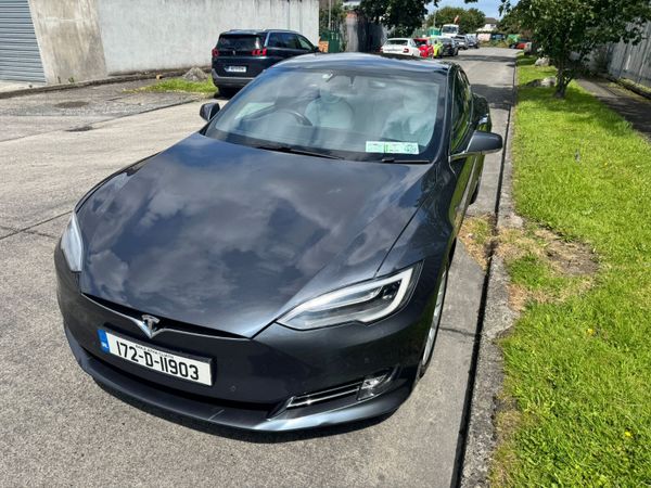 Tesla Model S 2017 360973406
