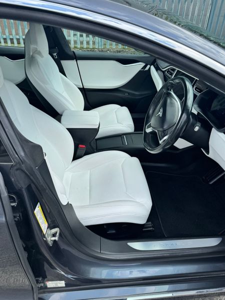 Tesla Model S 2017 360973400
