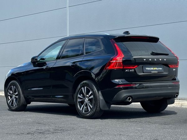 Volvo XC60 B4 2.0D Momentum *NewModel 360989183
