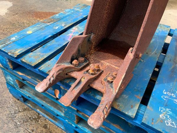 12" DIGGING BUCKET....45mm PINS.......1212t 360994184