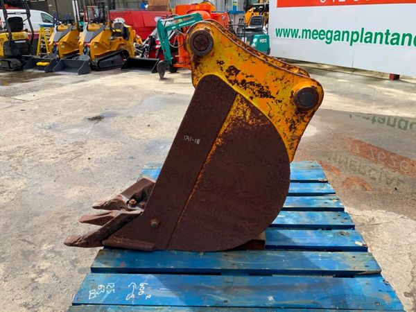 12" DIGGING BUCKET....45mm PINS.......1212t 360994182