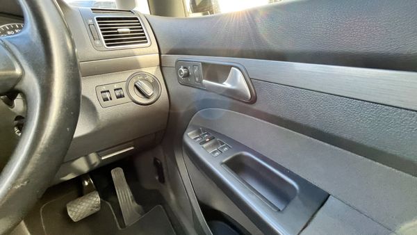 Volkswagen Touran 1.4TSI Automatic 7 Seats 2013 360994723