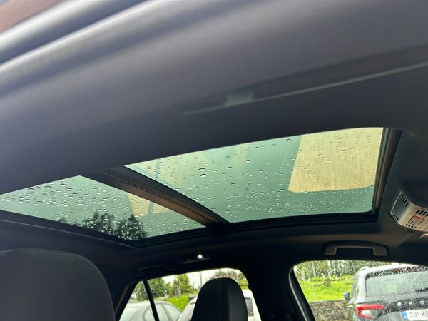 Volkswagen T ROC RLINE Auto 360990307
