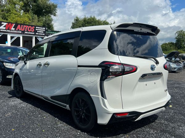 17 Toyota Sienta 1.5 Hybrid  Reverse Camera 361006718