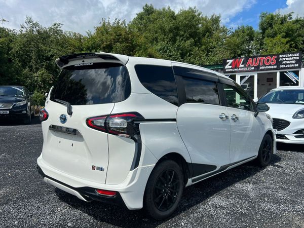 17 Toyota Sienta 1.5 Hybrid  Reverse Camera 361006725