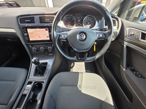 2018 Volkswagen Golf TrendLine 1.6 Diesel 361000027