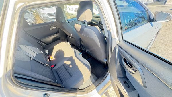 2015 Toyota Auris Hybrid 1.8 361001060