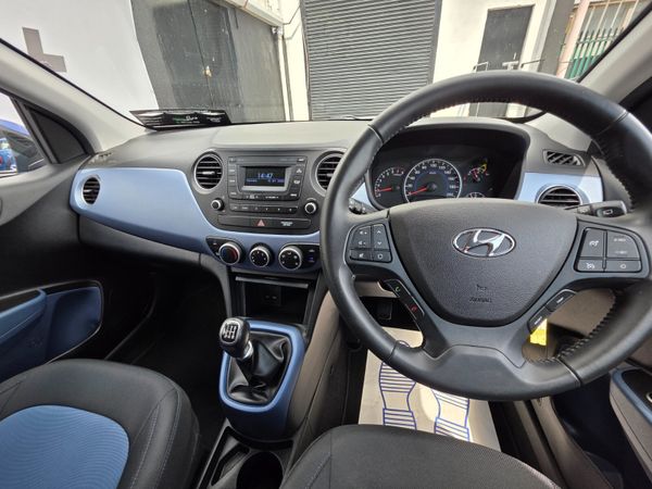 Hyundai i10 Deluxe Low Mileage 1 Owner 361010614