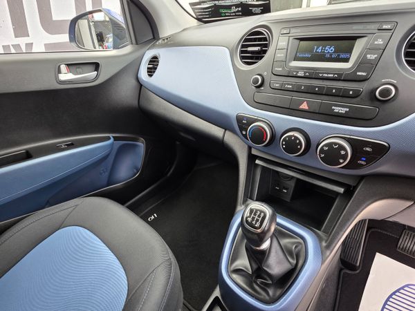 Hyundai i10 Deluxe Low Mileage 1 Owner 361010622