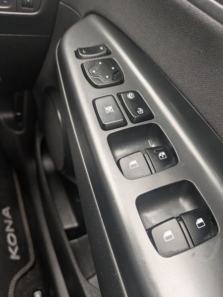 Hyundai KONA NCT 01/27 &  TAX 09/25 361050190
