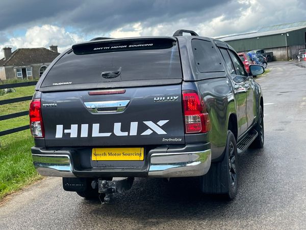 191 Toyota Hilux Invincible Spotless***** 361070895