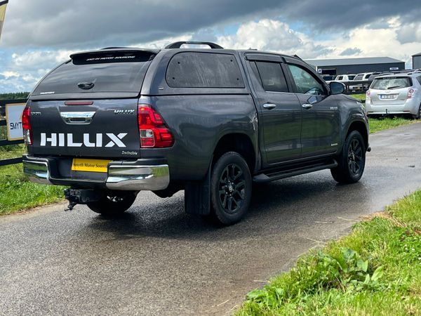 191 Toyota Hilux Invincible Spotless***** 361070897