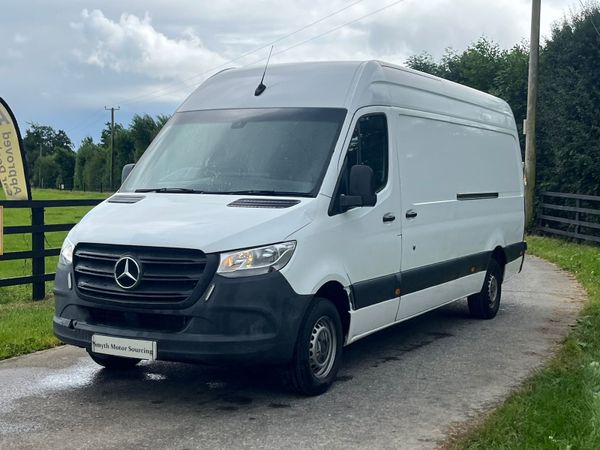211 Mercedes Benz Sprinter LWB High Roof 361073179