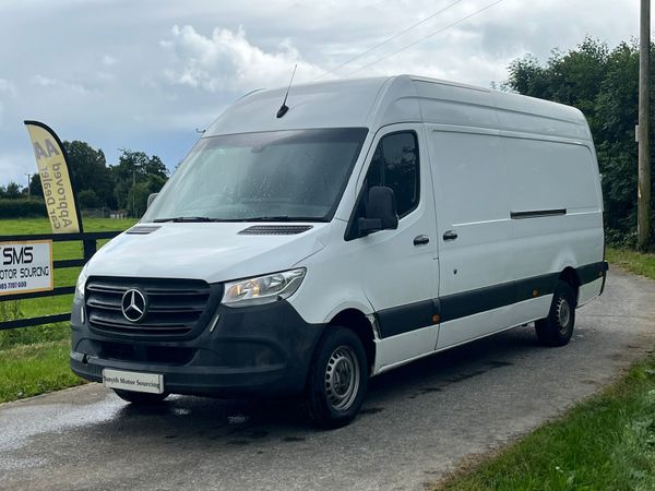 211 Mercedes Benz Sprinter LWB High Roof 361073181