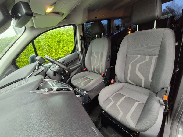 Ford Tourneo Connect Automatic wheelchair accessi 361099746