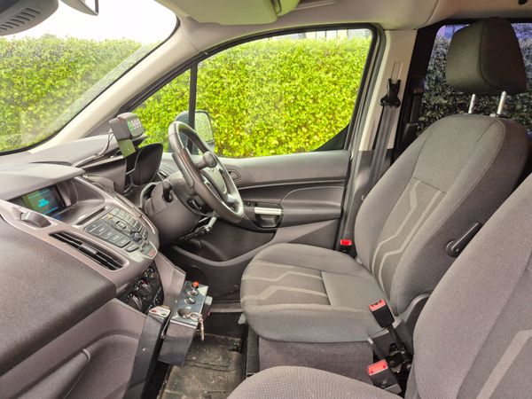 Ford Tourneo Connect Automatic wheelchair accessi 361099748