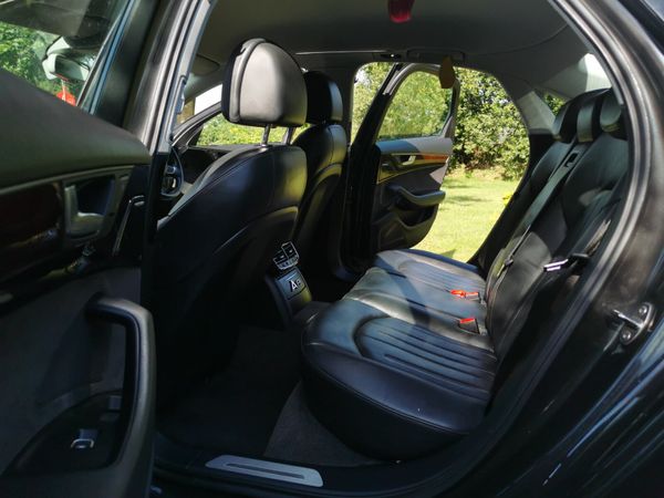 Audi A8 2011 3. 0 TDI AUTO LOW TAX BRAKE 361092004