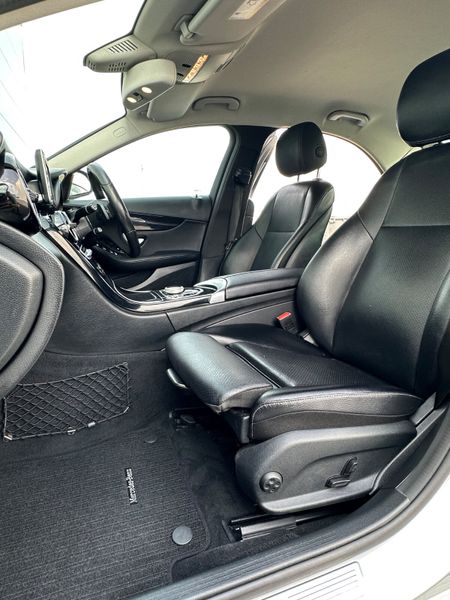 Mercedes-Benz C220d AMG Styling *LowMls 361115199