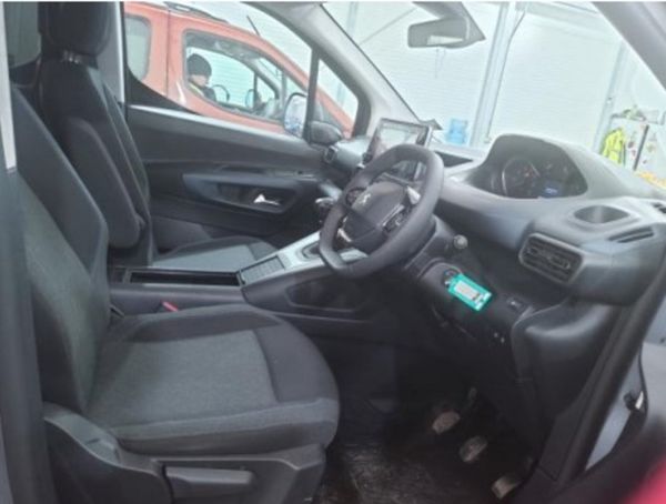 Peugeot Rifter 2024 361150883