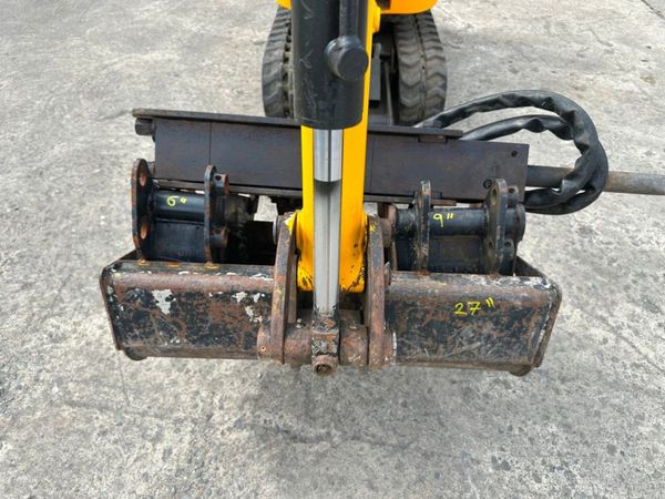 JCB MICRO digger with full set of buckets and ham 361152358