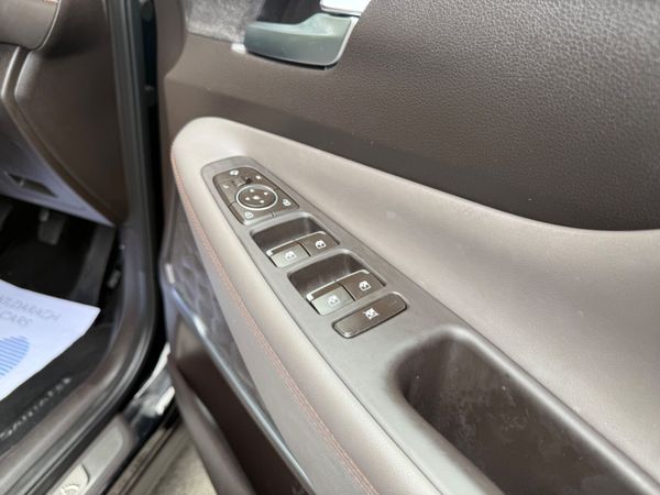 Hyundai Santa Fe 2020 4X4 7 Seat 361182564