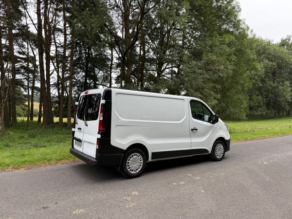 Renault Trafic 2019 SL27 Low KM 361183432