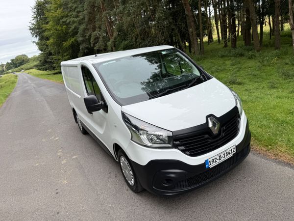 Renault Trafic 2019 SL27 Low KM 361183458