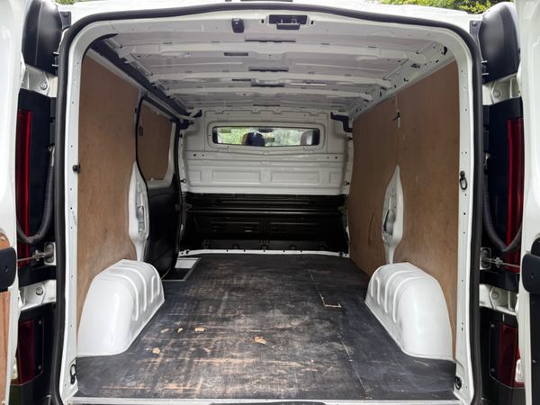 Renault Trafic 2019 SL27 Low KM 361183450