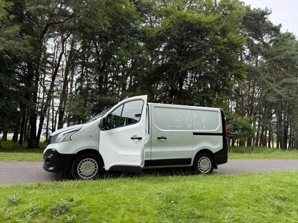 Renault Trafic 2019 SL27 Low KM 361183464