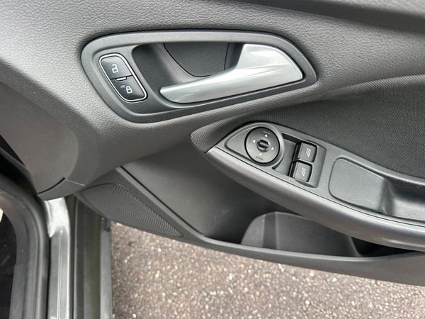 Ford Focus H/B 1.5 120 bhp 361201544