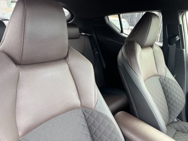 TOYOTA C-HR 2018, 1.8 HYBRID AUTO HIGH SPEC 361247469