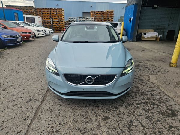 2017 Volvo V40 Automatic T4 LUX 361243434