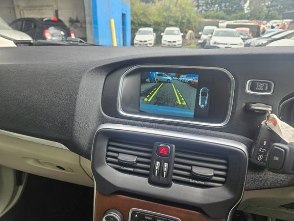 2017 Volvo V40 Automatic T4 LUX 361243441