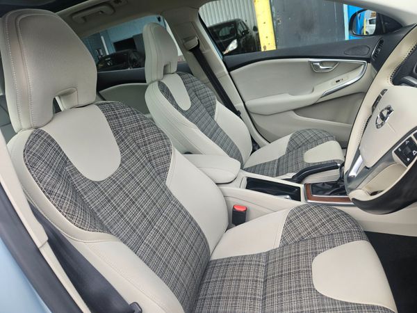 2017 Volvo V40 Automatic T4 LUX 361243453