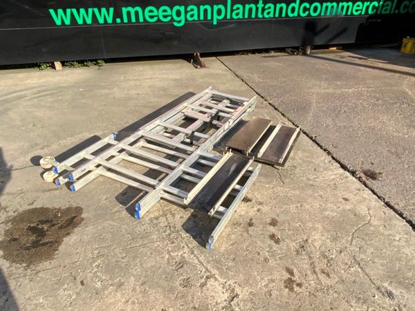 ALUMINIUM FOLDING ACCESS PLATFORM. 361268559