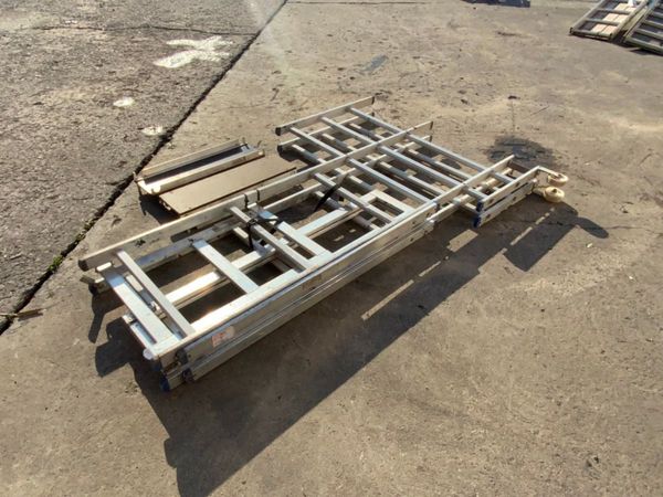 ALUMINIUM FOLDING ACCESS PLATFORM. 361268564