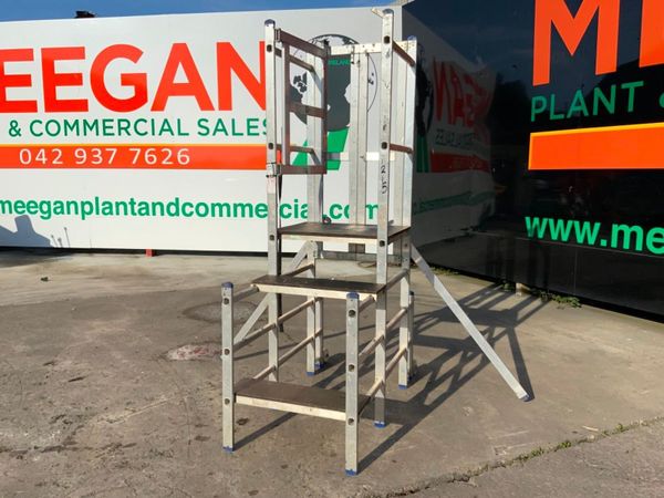 ALUMINIUM FOLDING ACCESS PLATFORM. 361268571