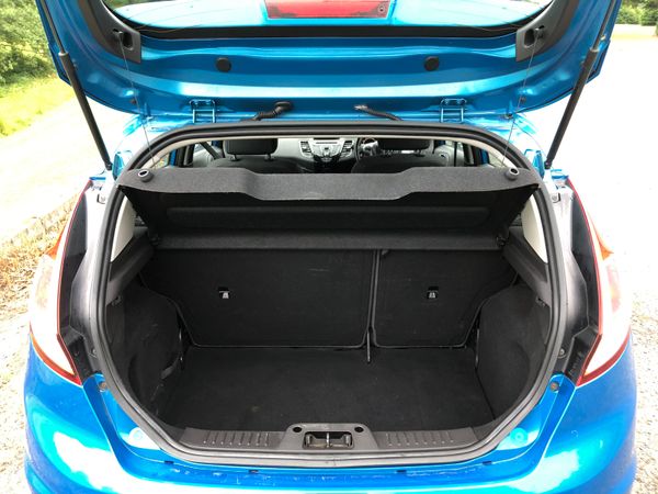 Ford Fiesta 2013 361273188