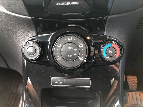 Ford Fiesta 2013 361273195