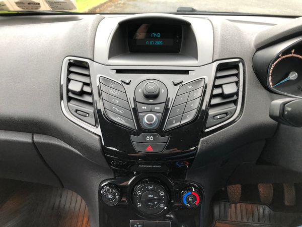 Ford Fiesta 2013 361273192