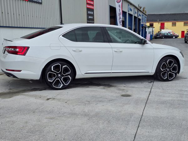 Skoda Superb 2016 2.0 150bhp Style with Sportline 361298835