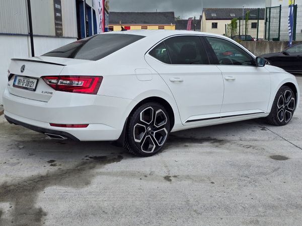 Skoda Superb 2016 2.0 150bhp Style with Sportline 361298836