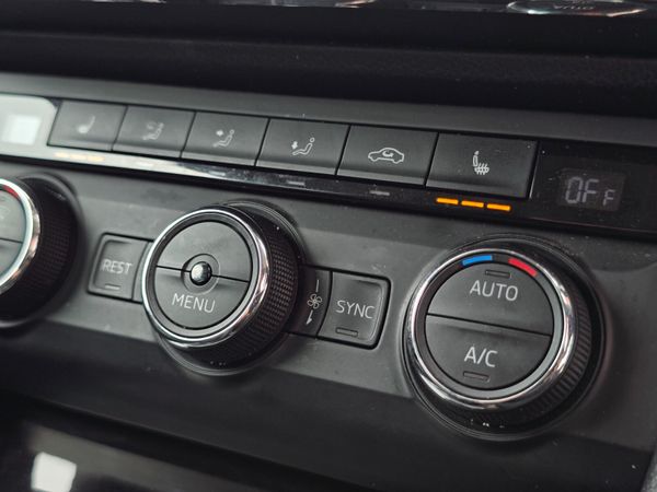 Skoda Superb 2016 2.0 150bhp Style with Sportline 361298885